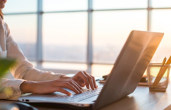 ConferenceCommunicator er et professionelt tilmeldingssystem, hvor du giver dine deltagere en professionel oplevelse lige fra at de tilmelder sig, til de modtager bekræftelsesmail og til løbende kommunikation om eventet. 
 